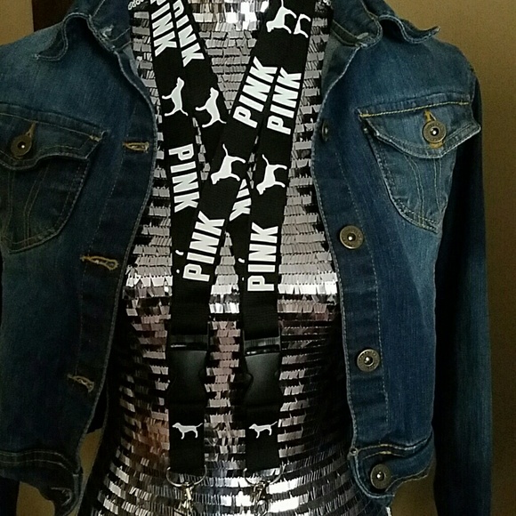 💕🐶 2 PINK VICTORIA'S SECRET LANYARD 💕🐶 - Picture 2 of 4