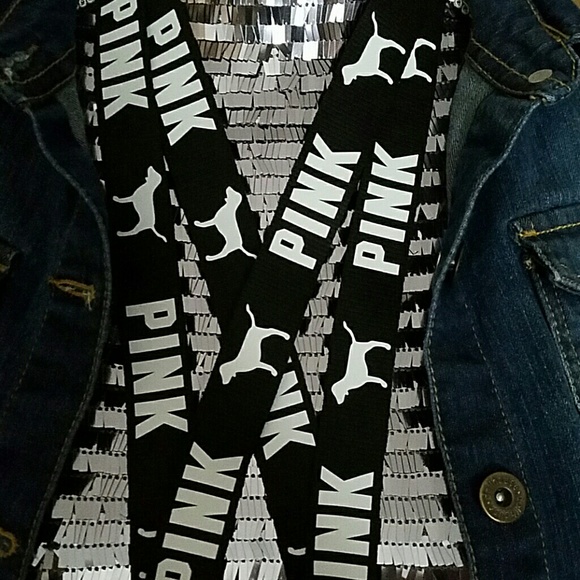💕🐶 2 PINK VICTORIA'S SECRET LANYARD 💕🐶 - Picture 3 of 4