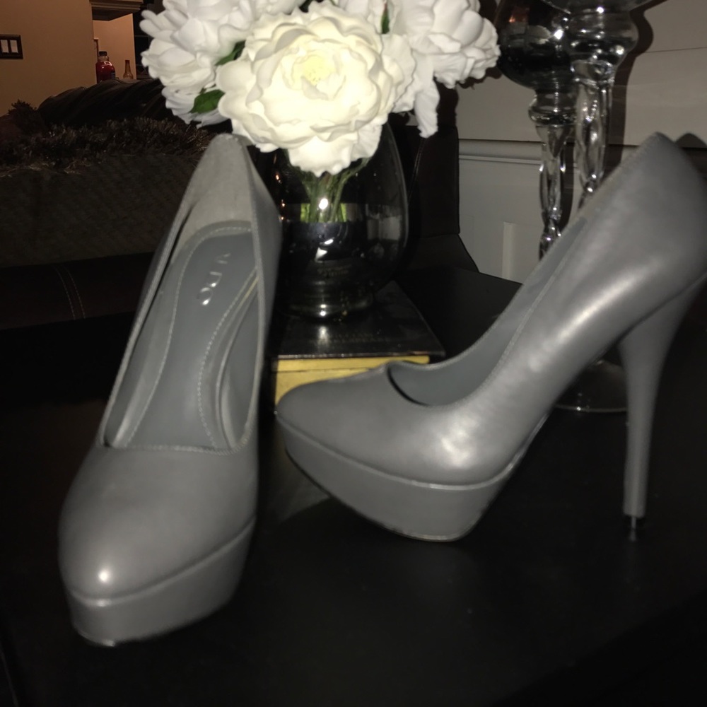 Beautiful stilettos 👠