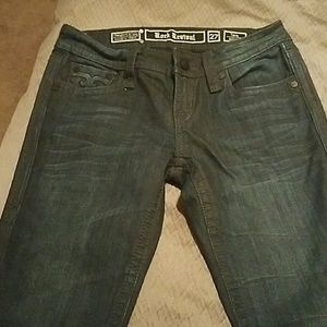 Never worn  Rock Revival skinny jeans.