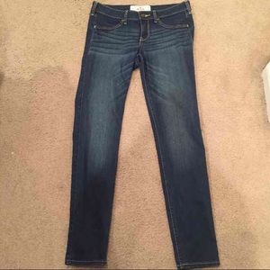 Hollister Super Skinny Jeans