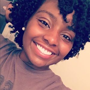 Meet your Posher, Brittanie