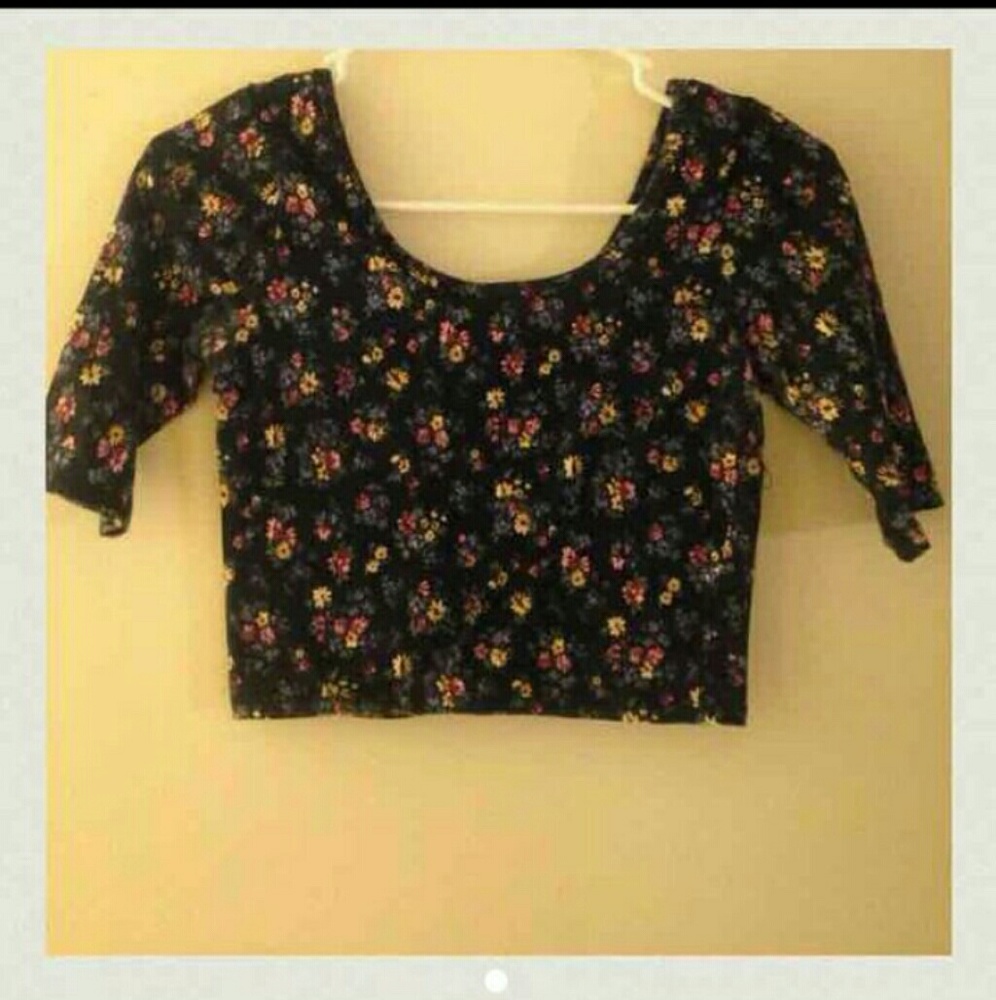 Crop top
