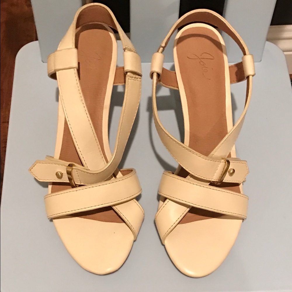 Joie cream color slingback sandals, never worn!