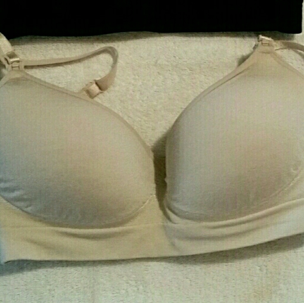 Barely Used Nursing Bra Size medium