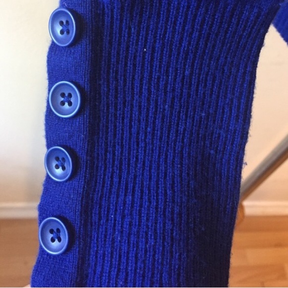 Cobalt blue cashmere sweater - Picture 2 of 3