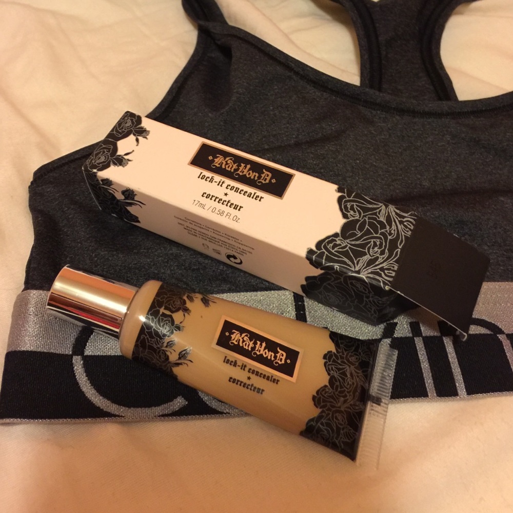 Kat von d lock it concealer correcteur