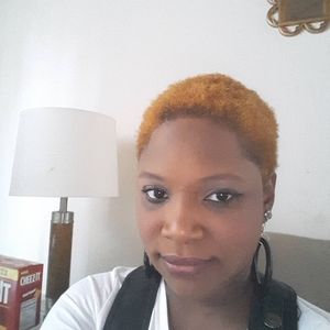Meet your Posher, Charmaine