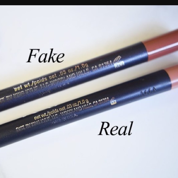 SOLD💋Kylie 'Valentine' Matte Lipstick - Picture 8 of 8