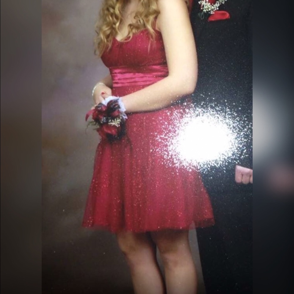 Red party dress