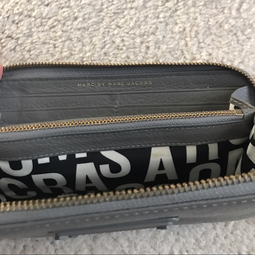 Marc by Marc Jacobs leather wallet - Picture 2 of 3