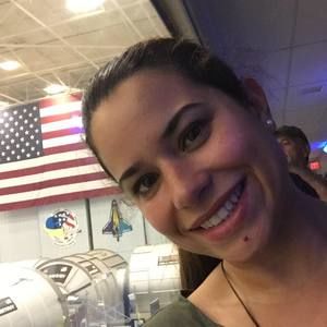 Meet your Posher, Daniela