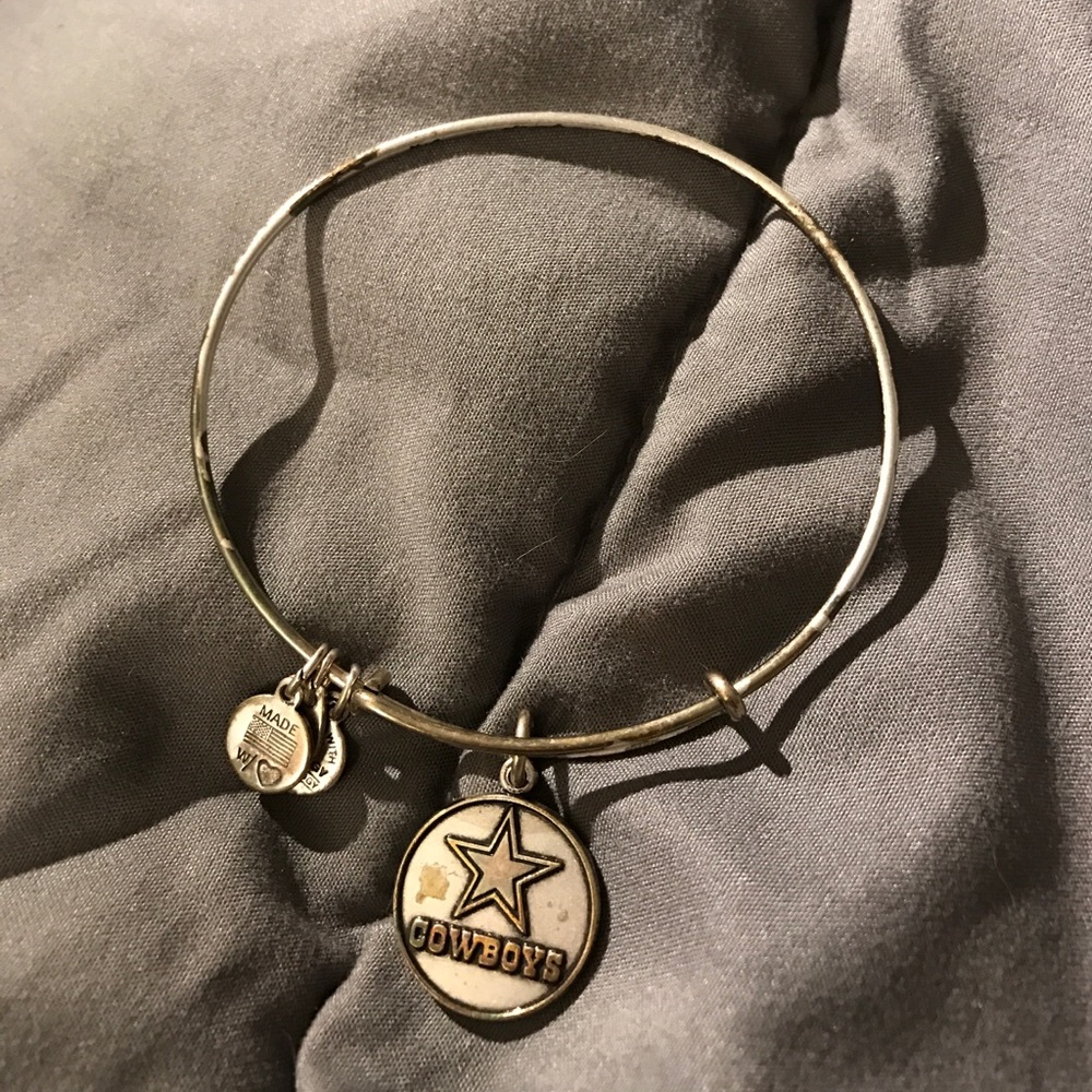 Silver Dallas Cowboys Alex and Ani bracelet!