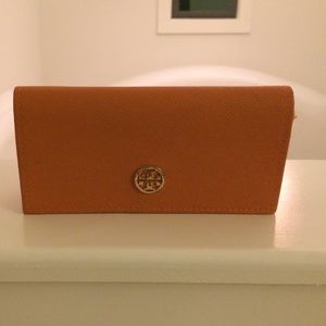 Tory Butch Sunglass Case