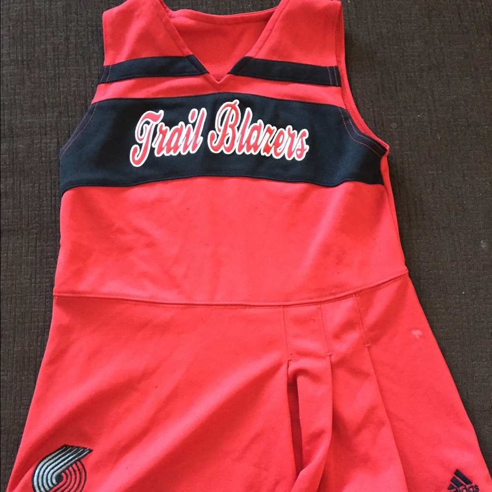 Girls Trail Blazers cheer outfit adidas