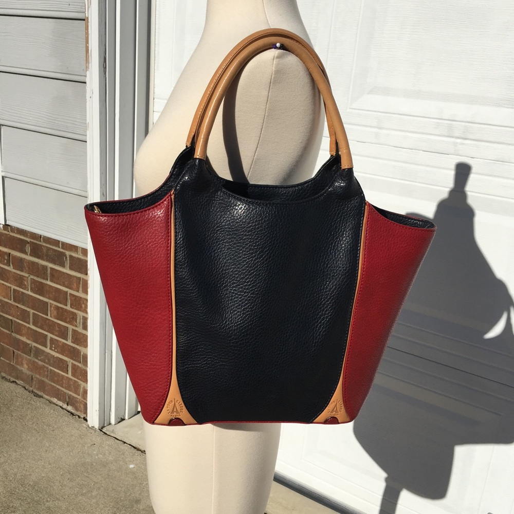 La Tour Eiffel Red and Navy Pebbled Purse