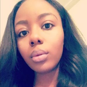 Meet your Posher, Alandria