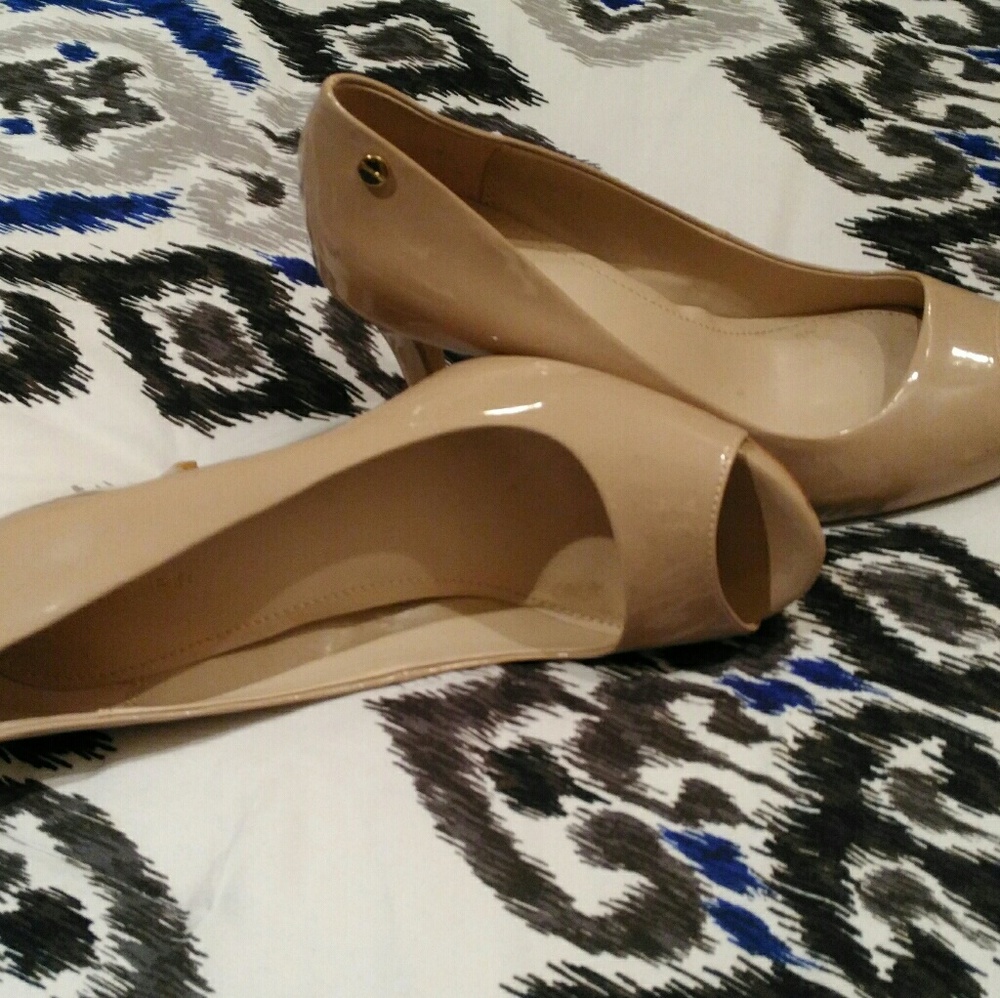 Calvin Klein nude peep toe heels