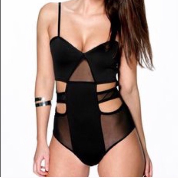 Boohoo Tops - Strapless Lace body suit