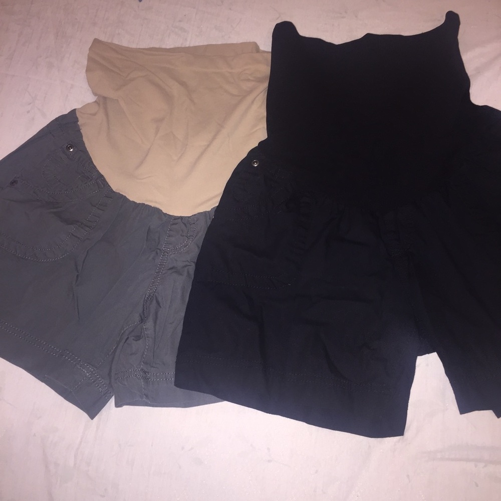 Maternity cargo shorts