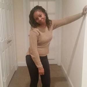 Meet your Posher, Kenesha