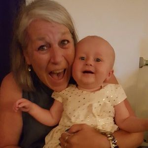 Meet your Posher, Pam