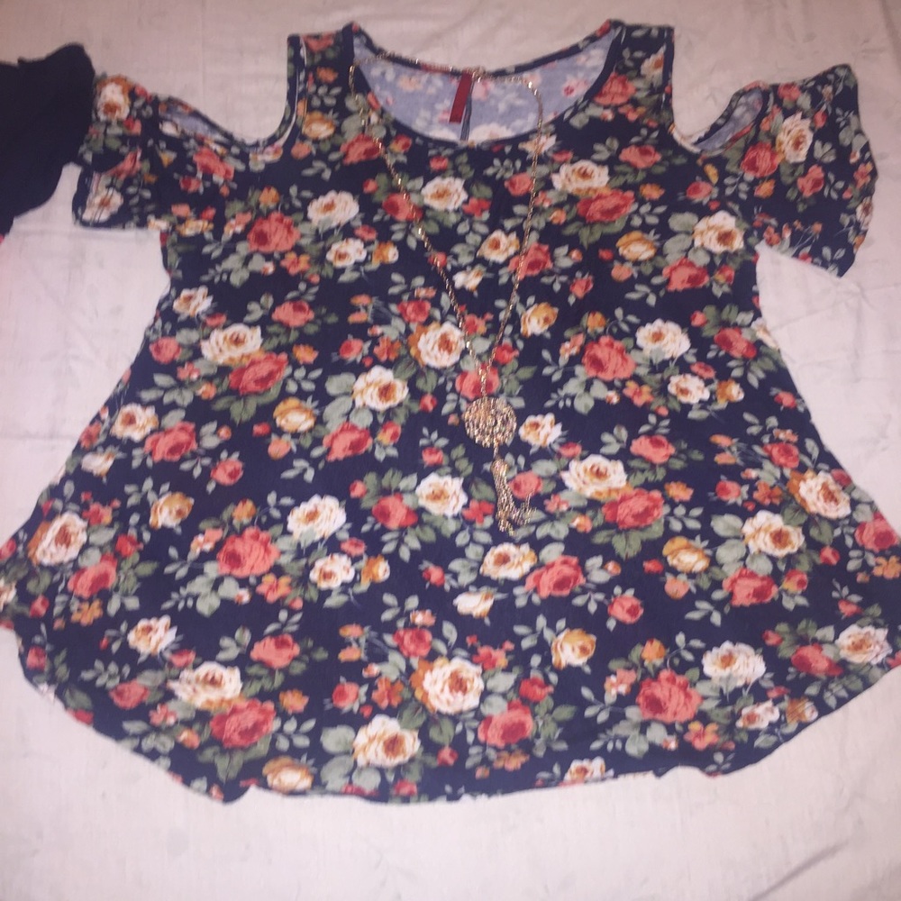 Maternity summer tops!