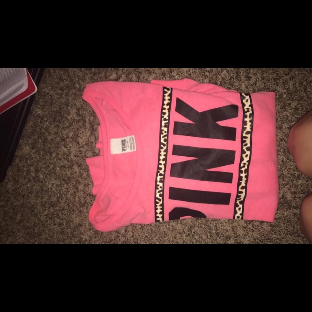 VS long sleeve shirt
