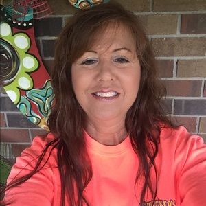 Meet your Posher, Debra