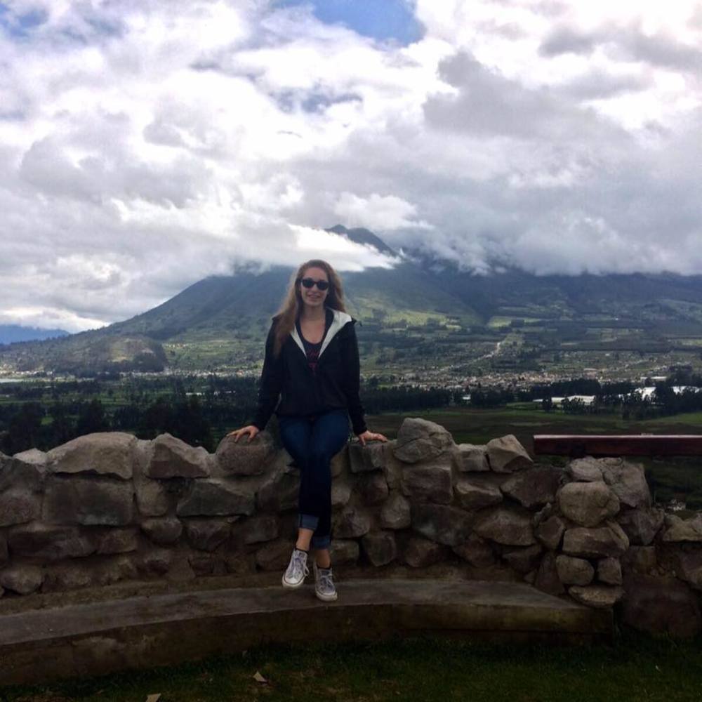 Meet your Posher, Danielle