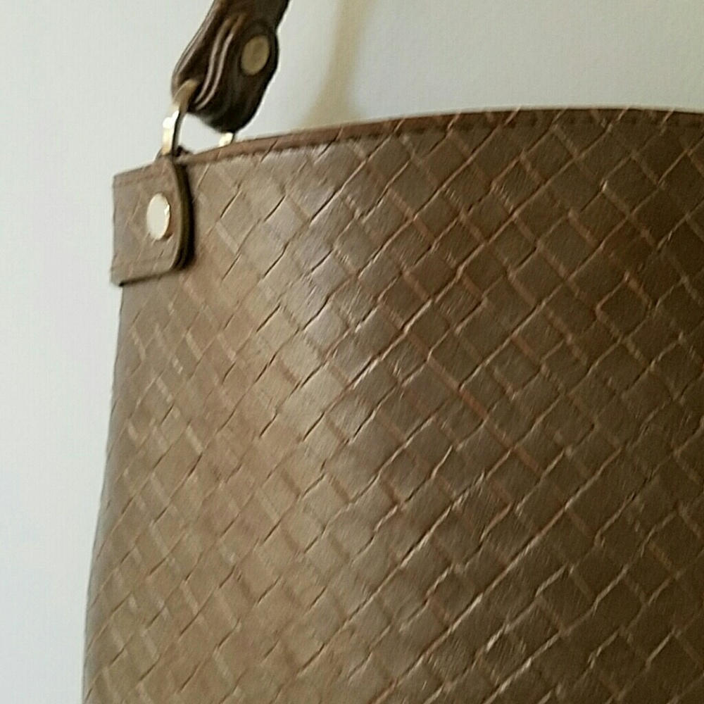 Handbag - Picture 2 of 2