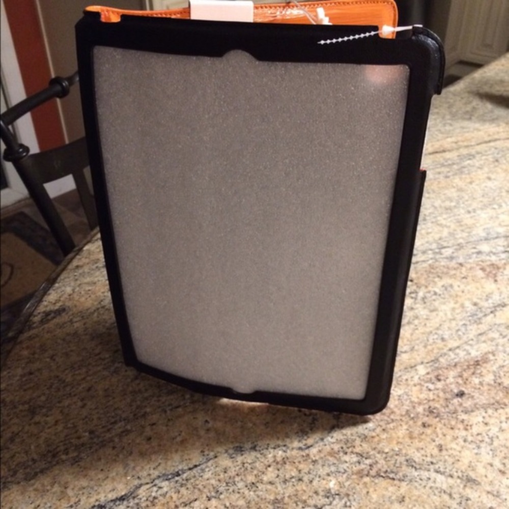 iPad case - Picture 4 of 6