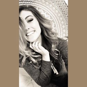 Meet your Posher, Brooke