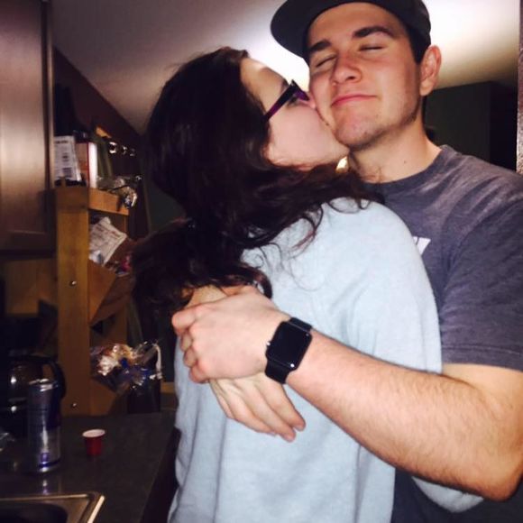 Meet your Posher, Tailer - Picture 1 of 1