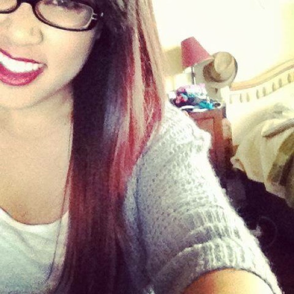 Meet your Posher, Ashley - Picture 3 of 3