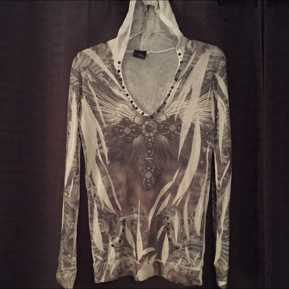 Daytrip V-Neck Light Weight Sweater