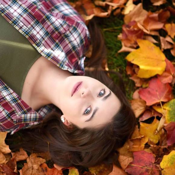 Meet your Posher, Breanna - Picture 1 of 1