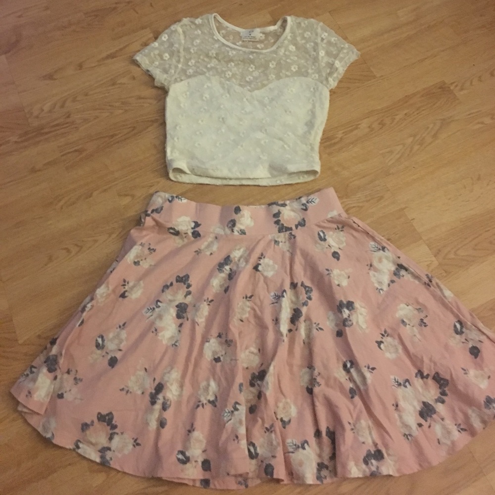 Urban Outfitters Skater Skirt - Picture 2 of 2
