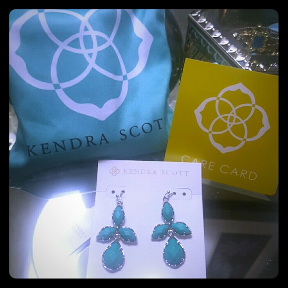 Kendra Scott Jewelry - Kendra Scott Color Bar Earrings