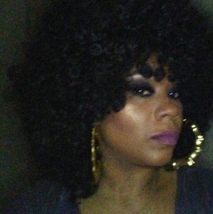 Meet your Posher, Crystal