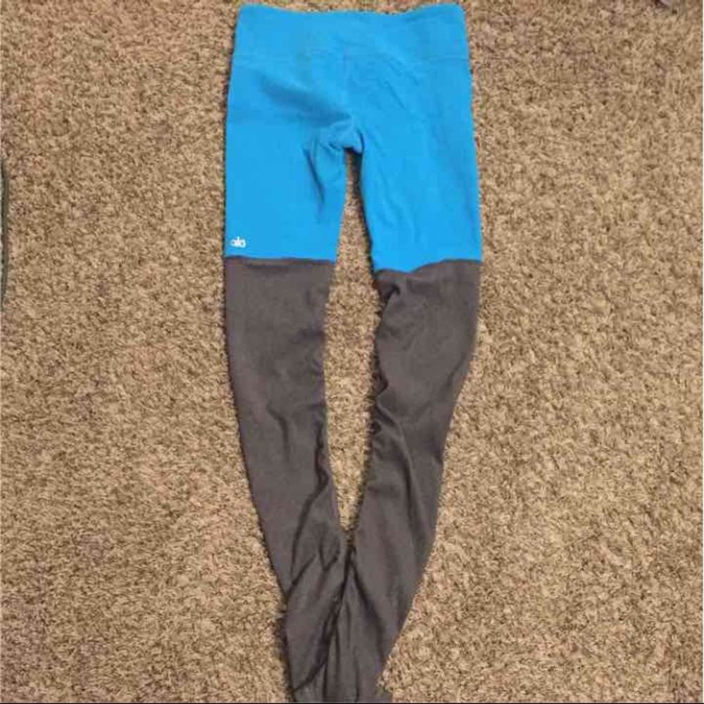 Alo Yoga Goddess Leggings - Medium