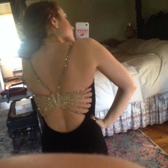 Prom dress - Picture 2 of 4