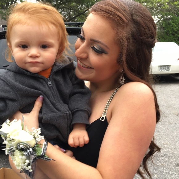 Prom dress - Picture 4 of 4