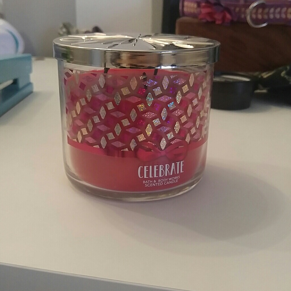 B&BW celebrate candle