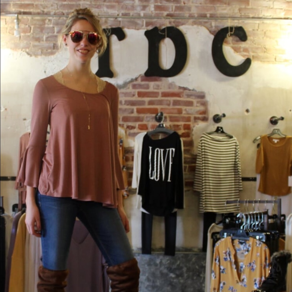 Belle Sleeve Top