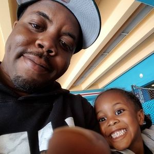 Meet your Posher, Adrian