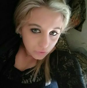 Meet your Posher, Michaela