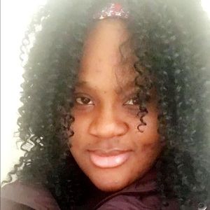 Meet your Posher, Janet