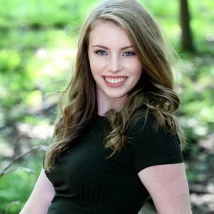 Meet your Posher, Alexandria dana