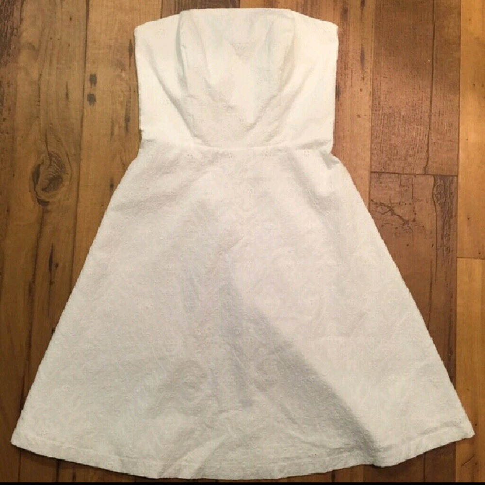 White House🏠 Black Market🌃 spring dress